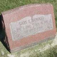 Gary E. SENOGLE